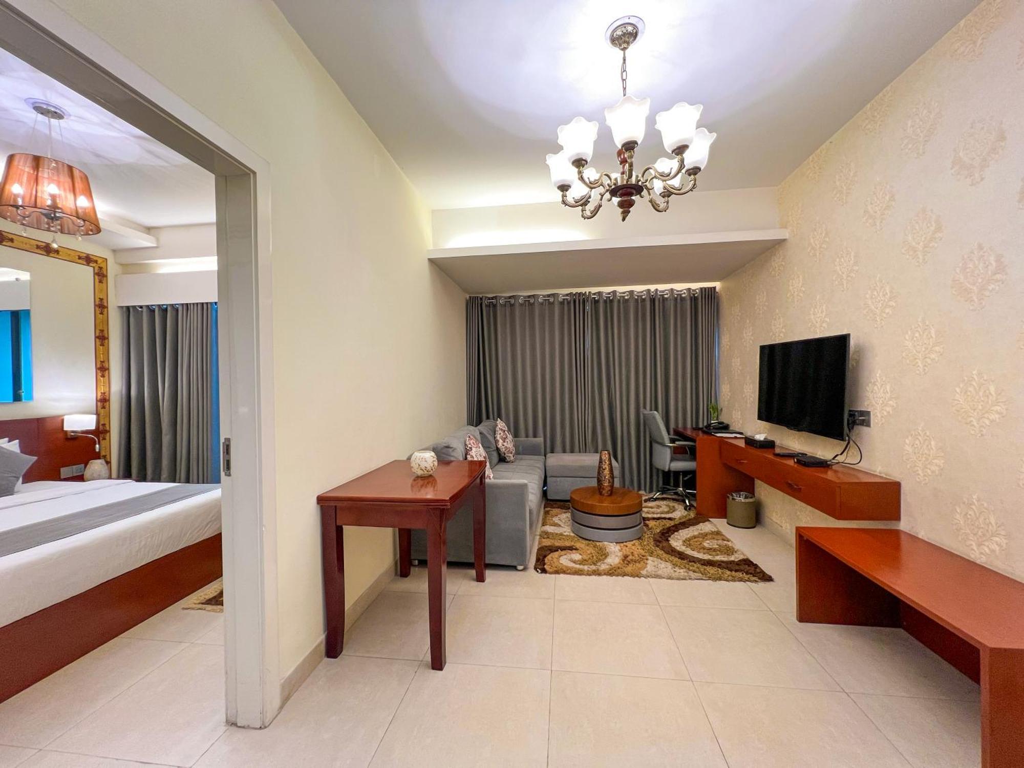 Coventina Lake Suites Dhaka Ngoại thất bức ảnh