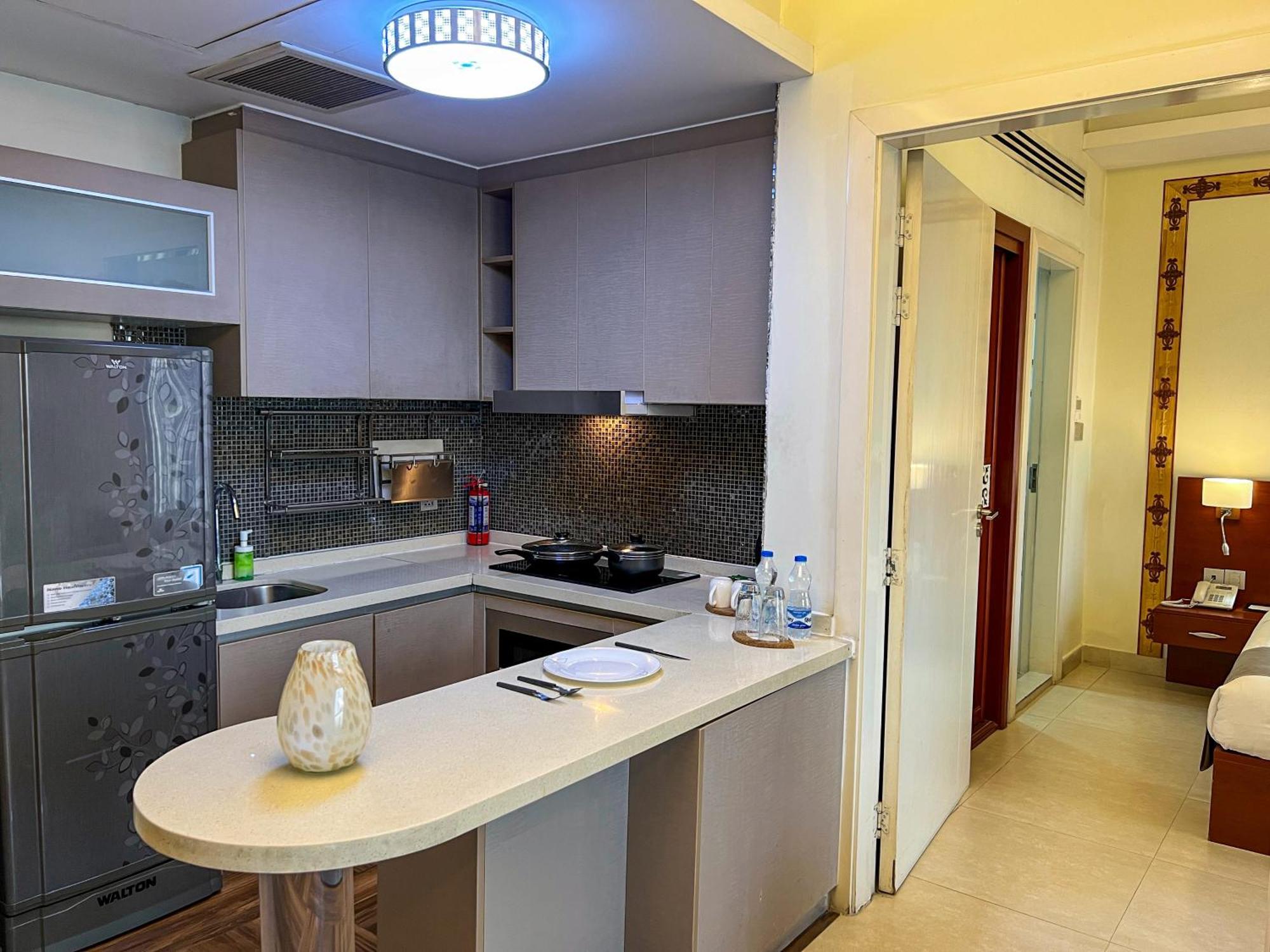 Coventina Lake Suites Dhaka Ngoại thất bức ảnh