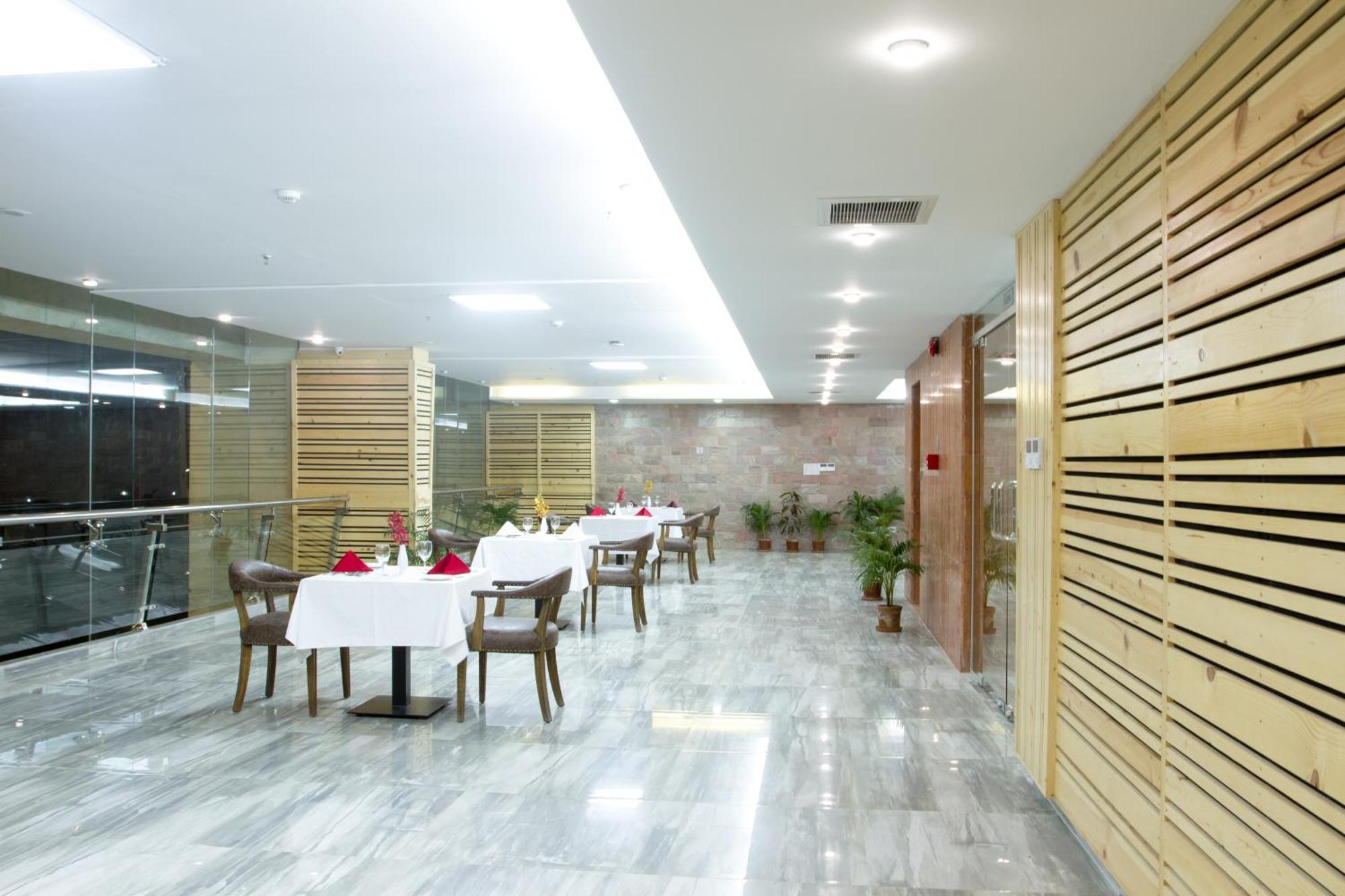 Coventina Lake Suites Dhaka Ngoại thất bức ảnh