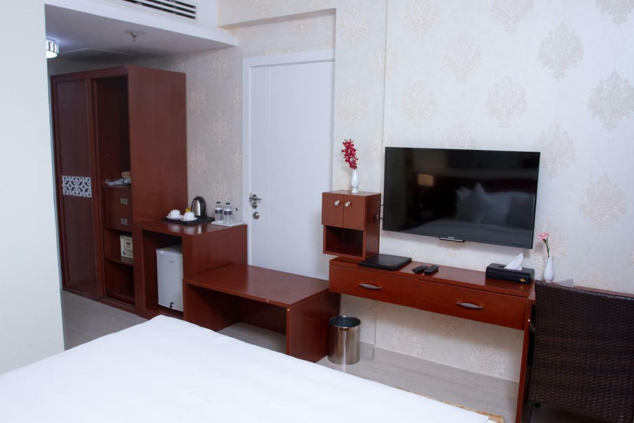 Coventina Lake Suites Dhaka Ngoại thất bức ảnh