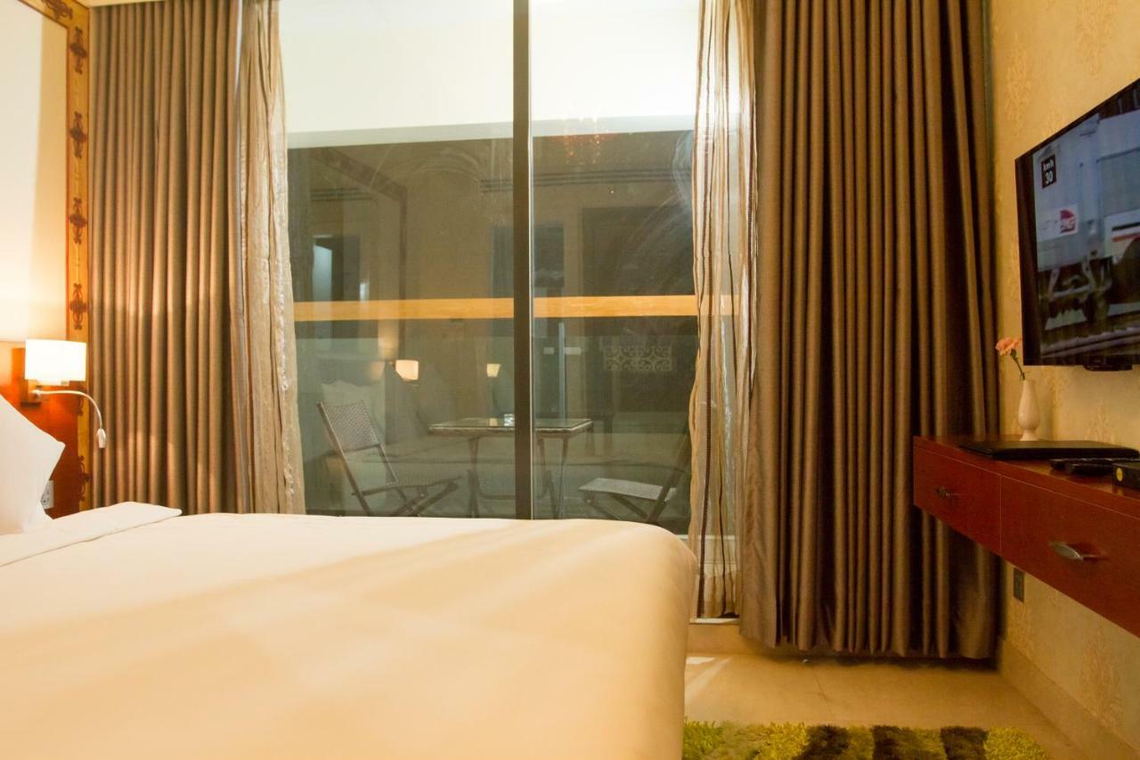 Coventina Lake Suites Dhaka Ngoại thất bức ảnh