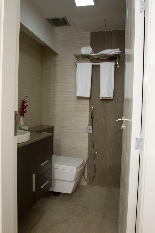 Coventina Lake Suites Dhaka Ngoại thất bức ảnh